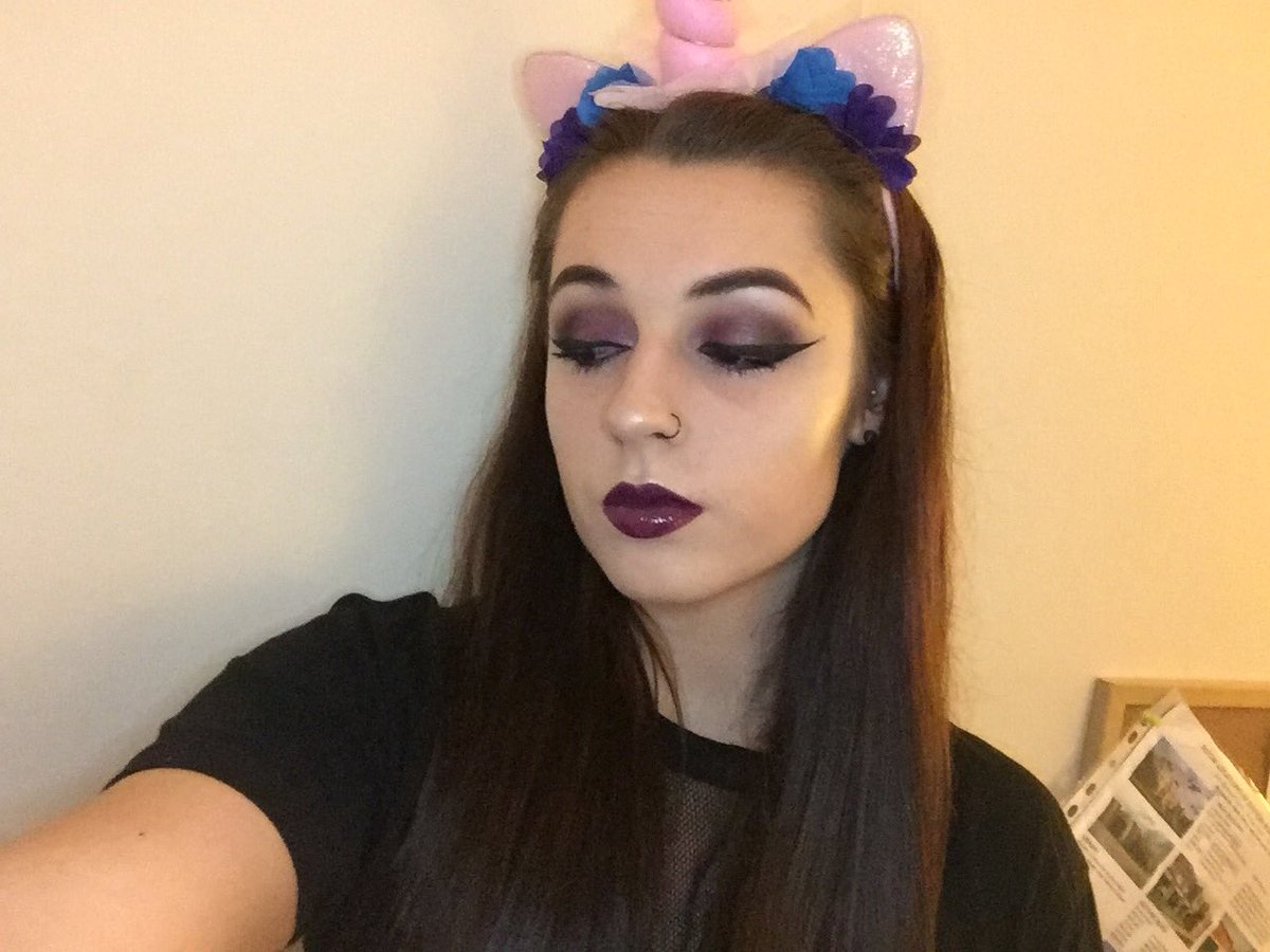 Phoebe✨👻 tweet media