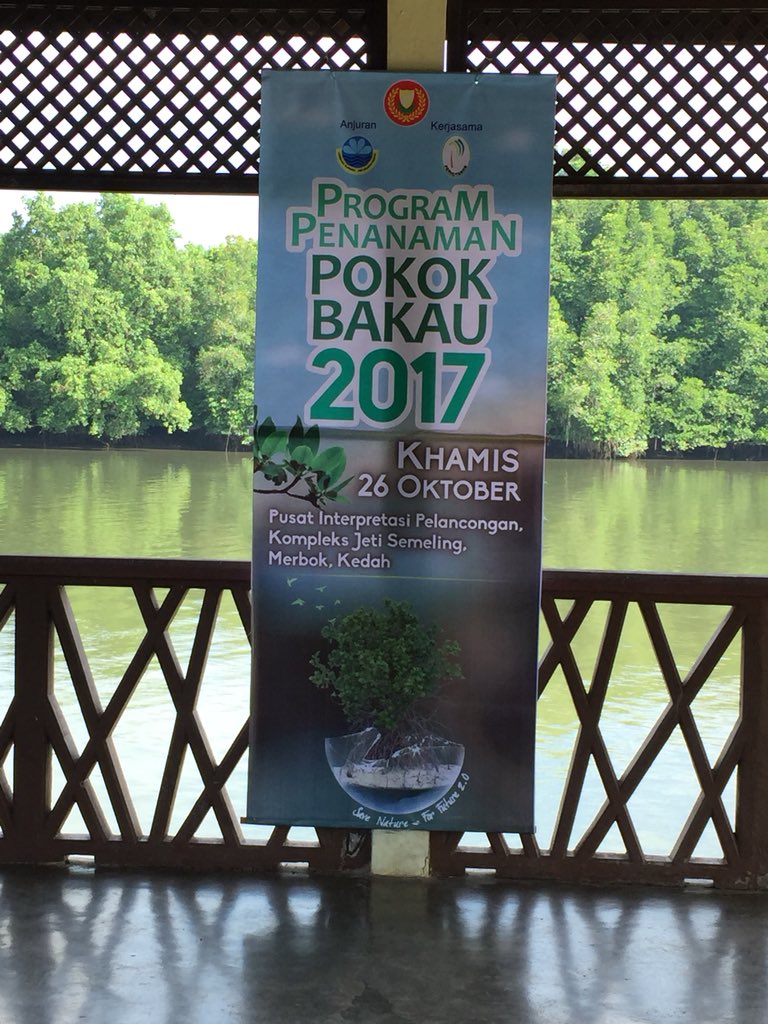 fariss87's tweet photo. Program penanaman pokok bakau, jeti semeling

#JPS #semeling #bakau #kedah #sungaisemeling #naikbot https://t.co/A2xM34d7yl