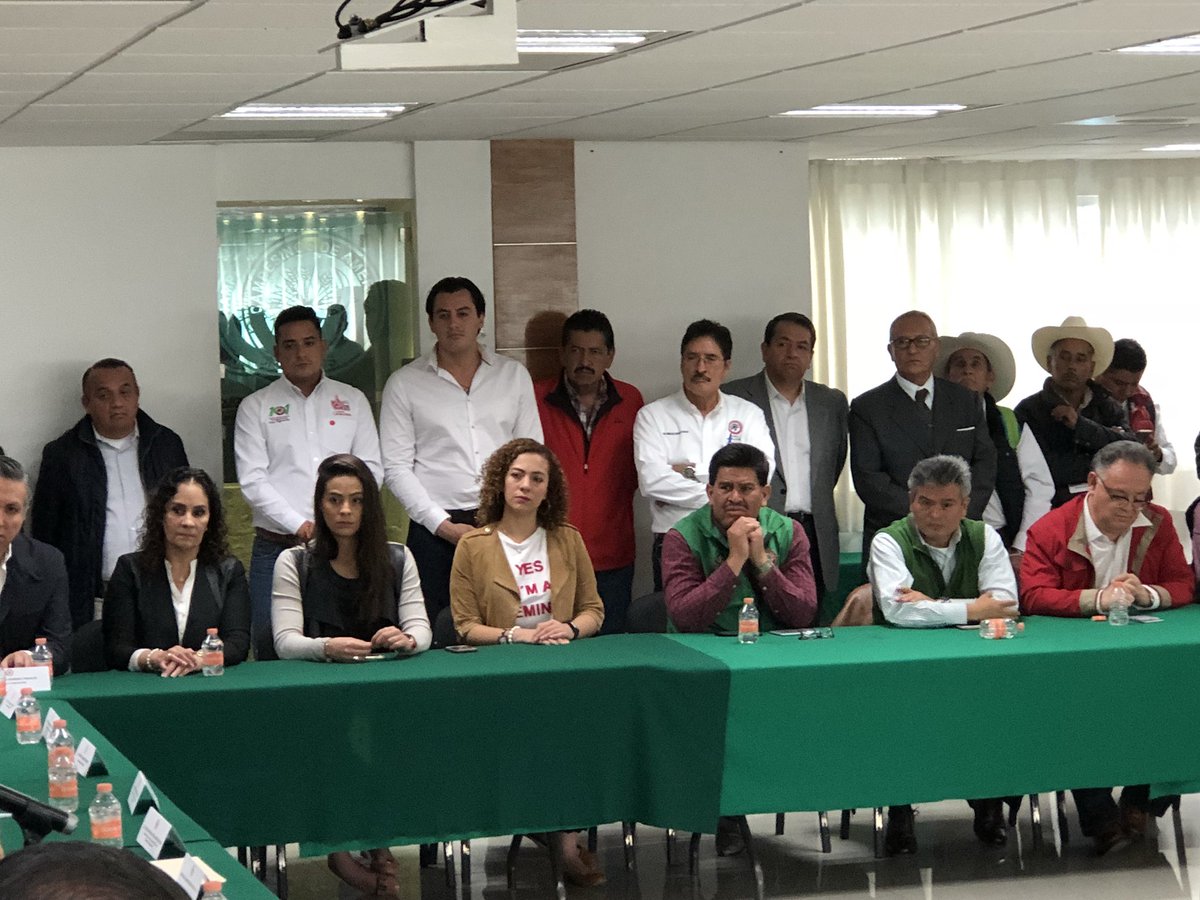 Ismael Hernández tweet media