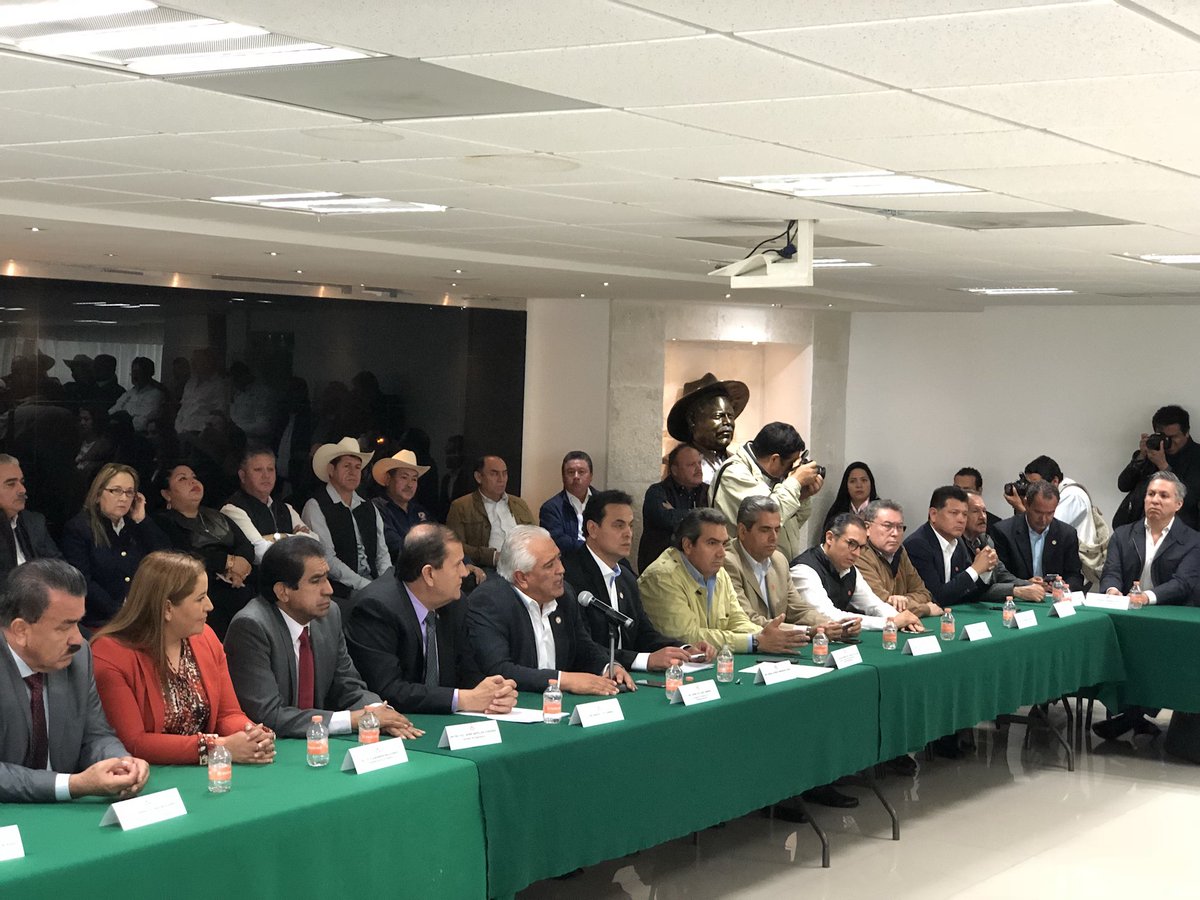 Ismael Hernández tweet media
