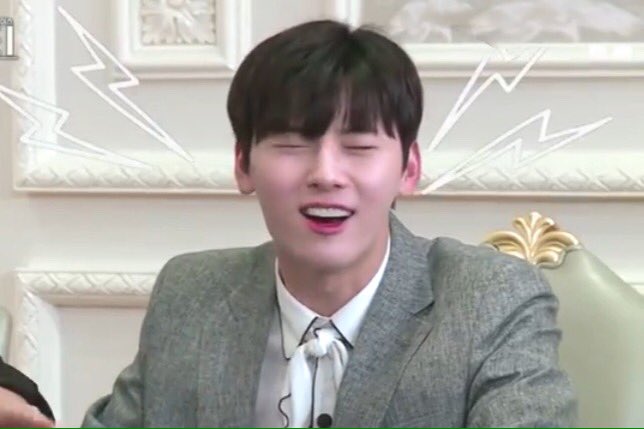 ahnjahleel's tweet photo. "THAT'S RIGHT SWEETIE, I'VE TALKED TO NU'EST W &amp; I EVEN WRAPPED MY ARMS AROUND YOUR KANG DADDIES AND U CAN'T DO ANYTHING ABOUT IT" https://t.co/nZb9fdrBxn