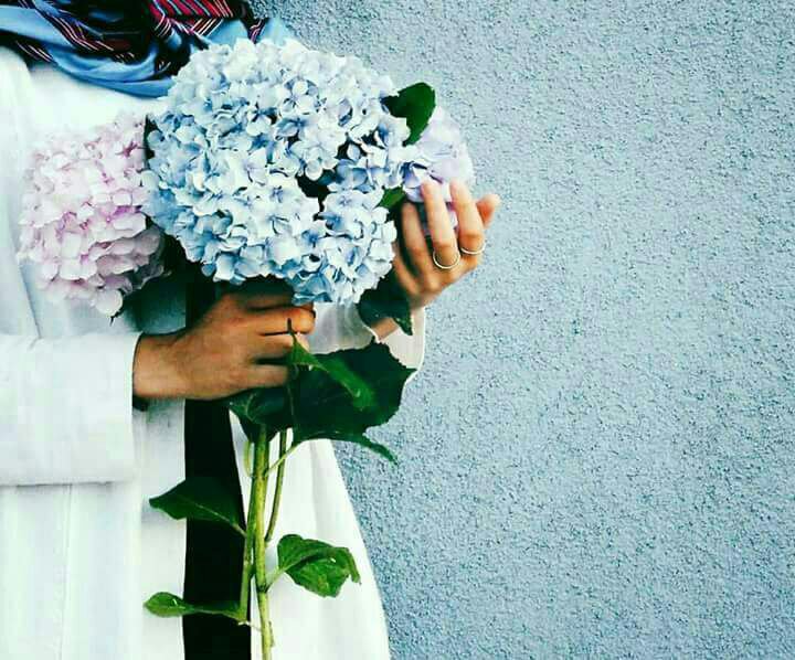 Bayan22l's tweet photo. ابتسم لحياتك وابتسم لكل ما هو حولك، وفكر في كُل ما يبهجك ، ولا تفكر في ما يقلقك، فالأمل دواء والقلق عناء والتفاؤل رجاء . https://t.co/kinB6x2RDN