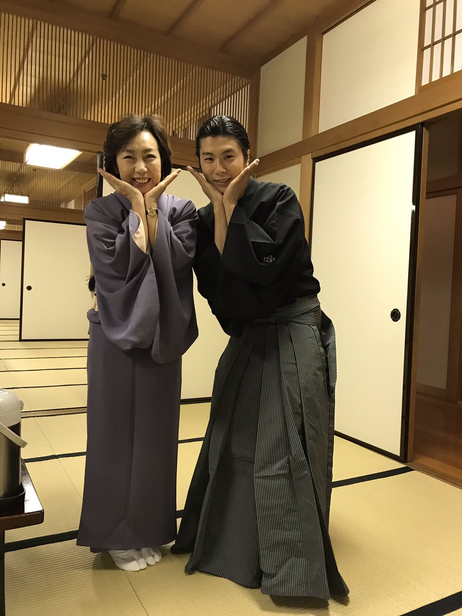 西川陽子 در توییتر 嬉しかった事 ご無沙汰してます 僕 福ちゃんです と 藤間流ご宗家の会に伺っていたら 声をかけてくれたのは 10年ぐらいお会いしていなかった 立派になられた住田福十郎さん事片山福十郎さんでしたo O