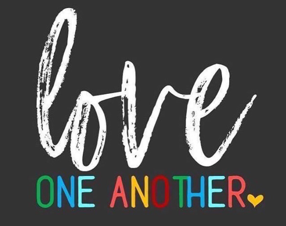 DrRonHolt's tweet photo. Love and accept others unconditionally. 🏳️‍🌈 

#WhatImGoodAtIn5Words https://t.co/1JVSgCaHMQ