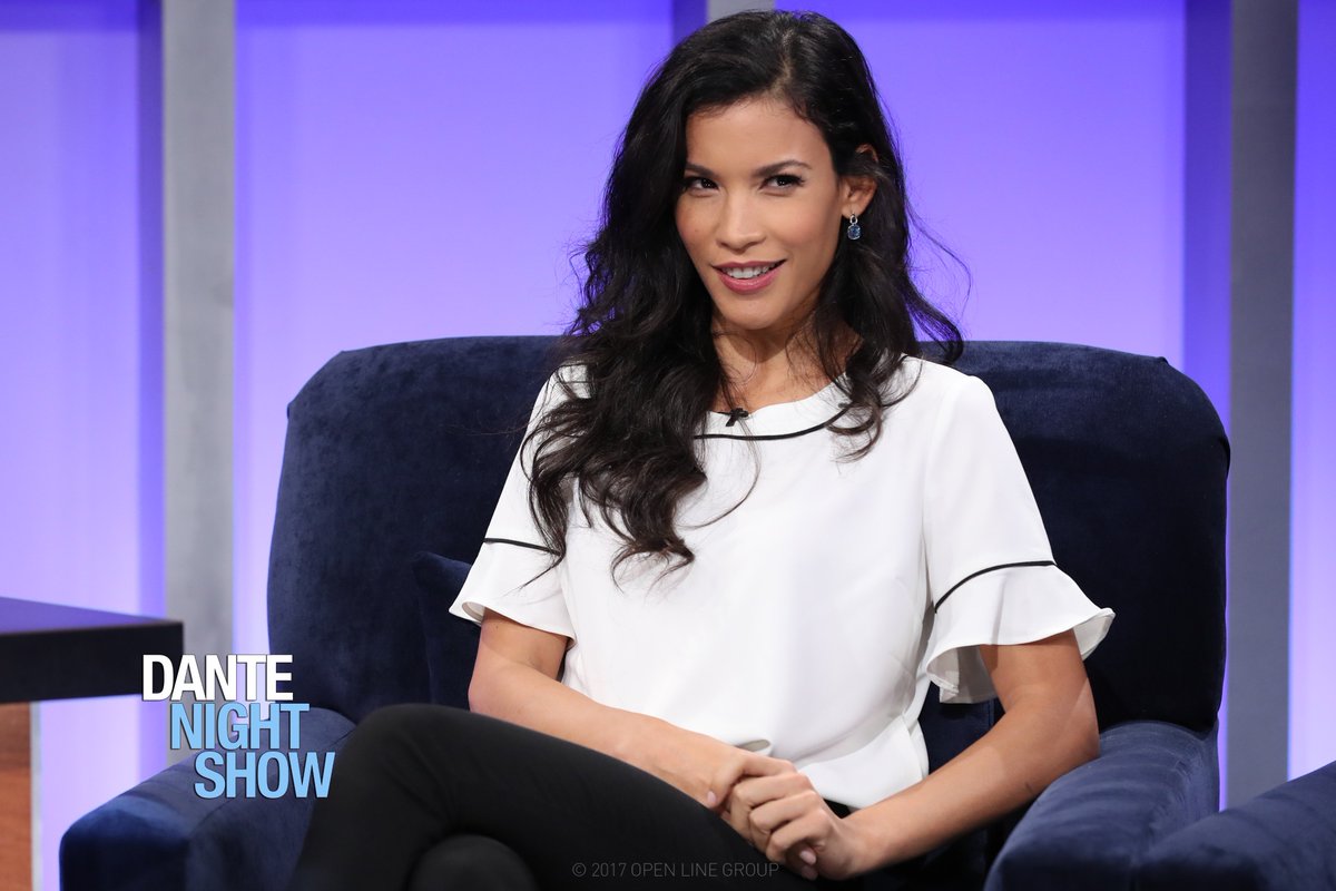 danaygarcia1's tweet photo. No se pierdan Dante show tonight on Mega TV! #thisishappening #tvshow #talkshow #interview #light #loveyouguys #sniper7 https://t.co/0991cZFlL4