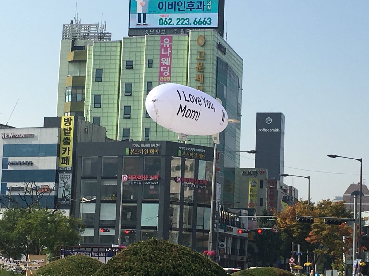 ____mmmton's tweet photo. ホソク😭😭😭😭😭
やっぱりホソクのお母様は世界一の幸せ者だきっと、、、 https://t.co/95DywUQaLi