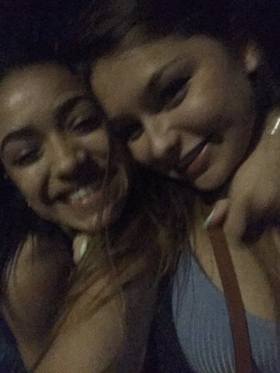 zoestrad's tweet photo. Happy 18th Bday boo💗 So grateful to have you in my life, love you so much. live it uppp! https://t.co/LN3ekxPBTS