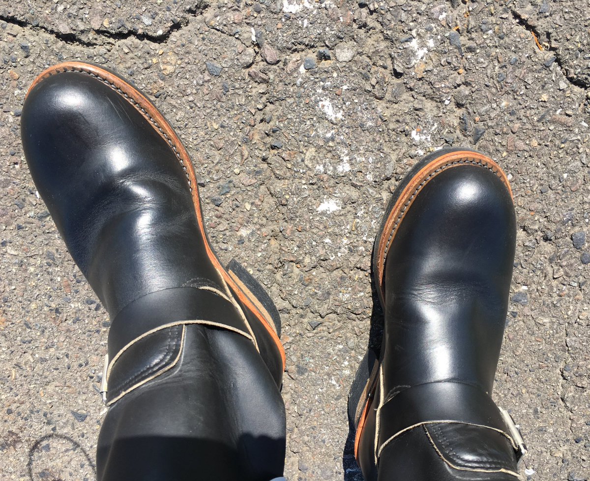 Funalogue's tweet image. レッドウィング、PT91の2268、エンジニアブーツをついに屋外デビューさせた。
たった30分程度歩いただけでとんでもなく疲れた。
足痛い、靴ズレできた。
#レッドウィング #redwing2268 #pt91 #エンジニアブーツ