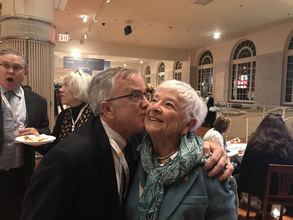 LaCroixSara's tweet image. #CommonFuture2017