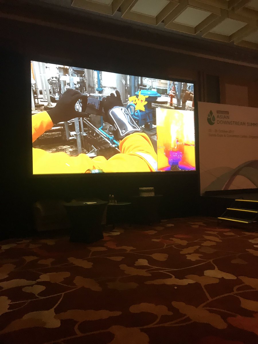 AnneMarieWalter's tweet photo. Access SAP on the go, Pokemon tag locators, QR codes to link digital data - Petronas has great vision of #ROTF #ADS2017 https://t.co/ZdVdPq3LS8