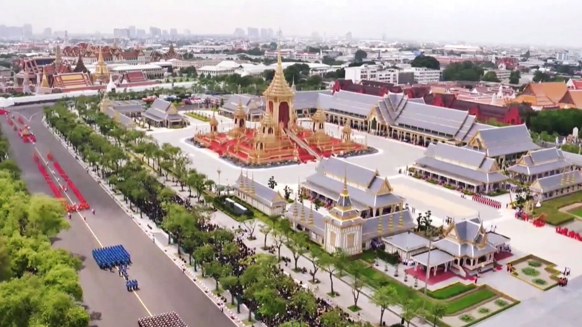 procession funerailles roi thailande
