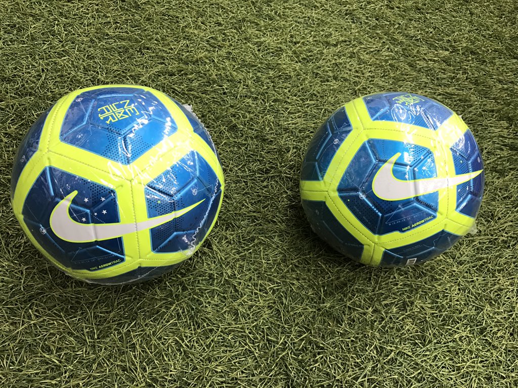 Momijiyafc ネイマールモデル 4号球サッカーボール 入荷しました カッコイイ Momijiyafc サッカーボール ネイマールモデル T Co Shcbhbtbu0 Twitter