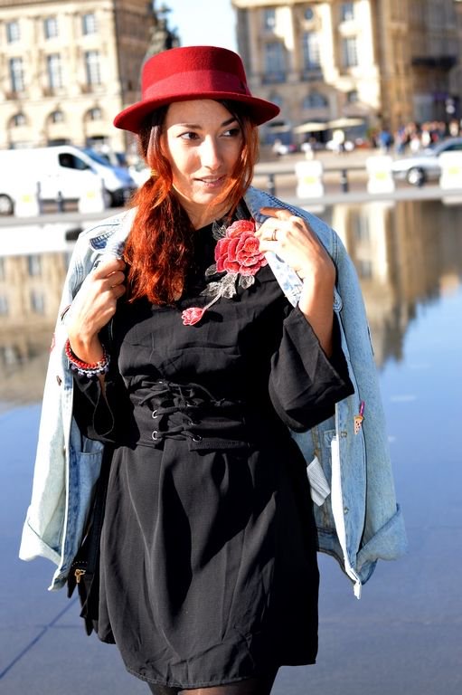 babou_mode's tweet photo. #borderies @Jenychooz a craqué sur les #fleurs en relief et les manches en #voile de cette #robe à 15€ chez #babou https://t.co/0bczk7NuZH https://t.co/d0vhy2BDEP