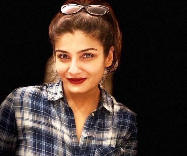 HAPPY BIRTHDAY RAVEENA TANDON LESSER KNOWN FACTS AND SOME RARE PHOTOS  