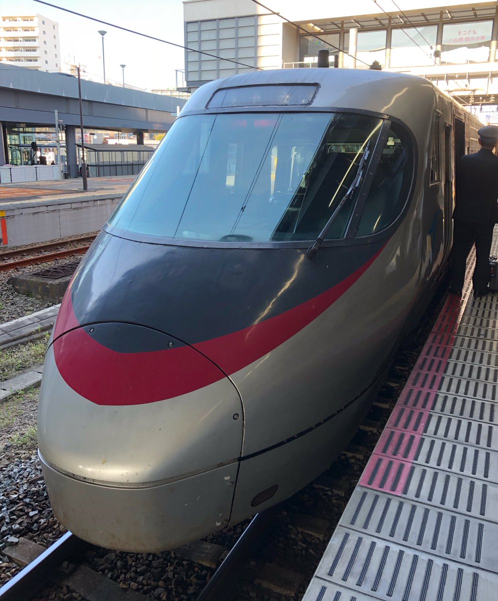 晶 On Twitter 乗車中 路線 瀬戸大橋線 宇野線 本四備讃線 予讃線 乗車区間 岡山駅 松山駅 列車名 行先 列番 特急しおかぜ15号 松山行 15m 車両 編成 Jr8000系 四マツl4 S2編成 その他 Jr四国車両初乗車 この列車で四国へ行きます 四国 8000系