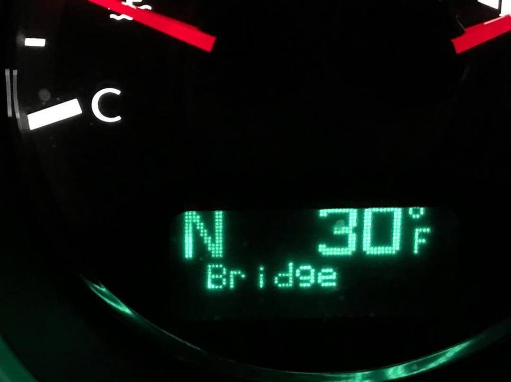 russelllabounty's tweet image. The garden harvesting is now over with this temp at 2 am #freeze #nomoretomatoes #notreadyforthesetemps ift.tt/2iC2s2x