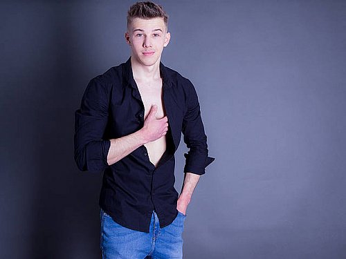 #Gay #MuscleCam Alexx Dawson Live! Now at https://t.co/zDbZsDyOz5! https://t.co/oWMii3gQKI