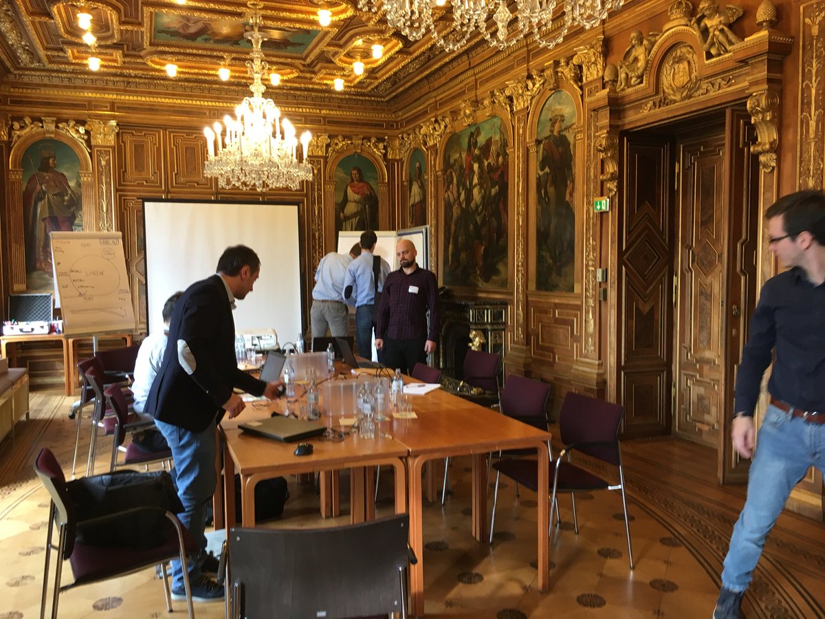I_Raph's tweet photo. #teamERNI at Work in #ernicamp https://t.co/hVOnKiKpsg