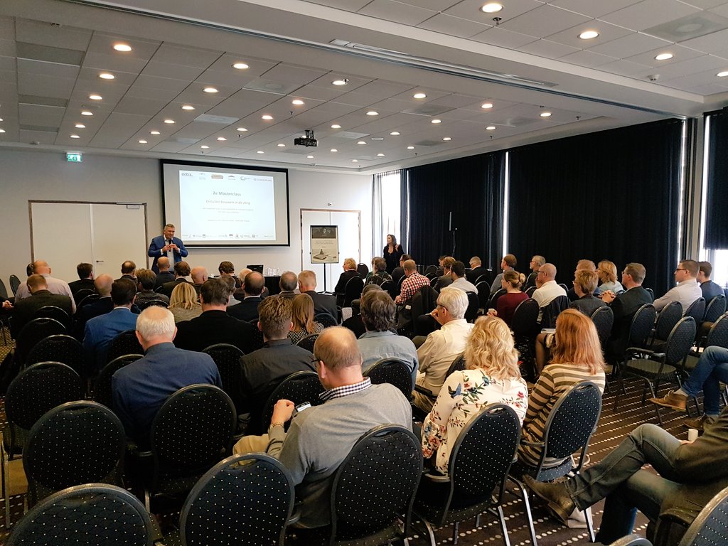 PennySenior's tweet image. 2e masterclass zorgvastgoed over Circulair bouwen in de zorg begint! @Emergis_ggz deelt ervaringen #kcwz @GGZNEDERLAND