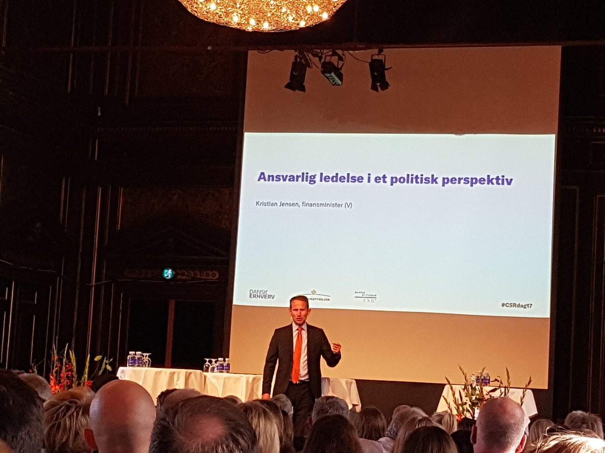 LouiseGKoch's tweet photo. @Kristian_Jensen tager bestik af verden i dag v #CSRdag @DanskErhverv - Hvem er verdens nye ledere, når de nationale ledere ikke er globale? https://t.co/sK0dTTqB94