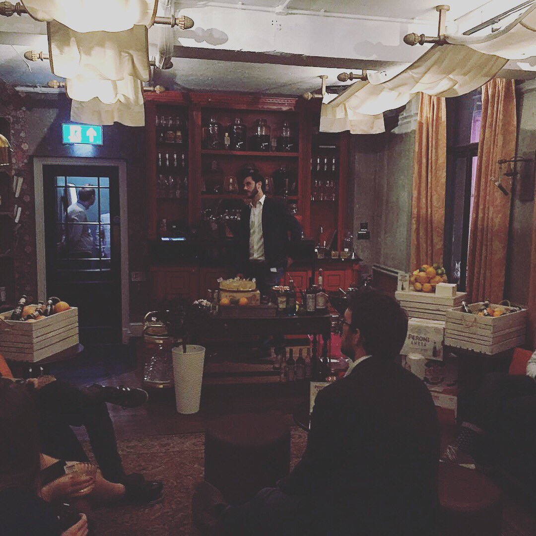 MrGiuseppeGallo's tweet photo. Great #LondonSpiritsEvent by #Bibendum with @peroniuk, @LuxardoCocktail, @ItalicusRDB and #martini https://t.co/zNYcy49UWB