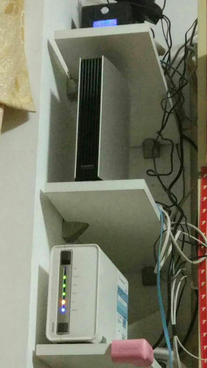 Ccchen 入坑斐讯k3 还没有刷梅林 线乱的真可以 看来年纪大了 怕上去换路由器下来居然一身汗