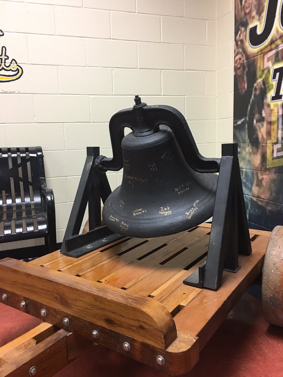 PburgAthletics's tweet photo. Presale tickets for the "Battle of the Bell" will be sold Friday from 11am-2pm in the PHS commons. #AvoidTheLines #BeeThere https://t.co/CxCuDnu9Kl