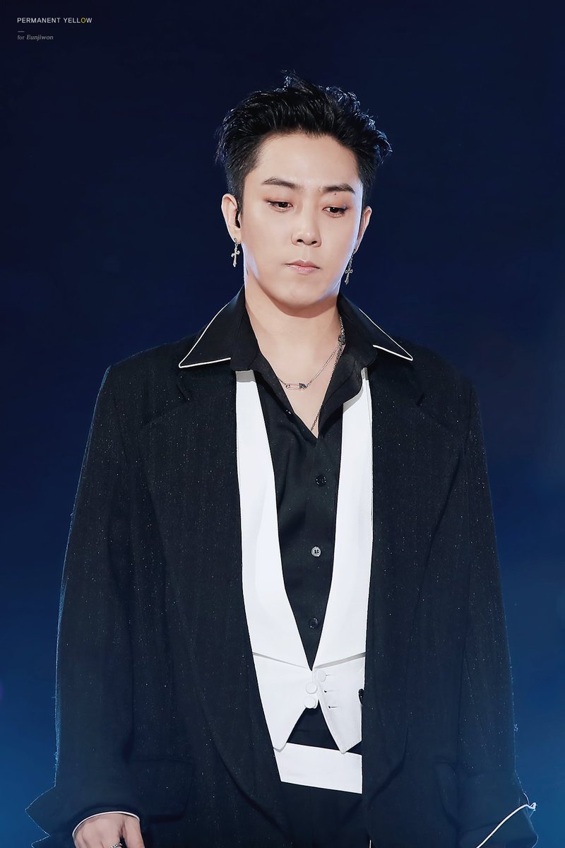 YellowPermanent's tweet photo. 171022 BOF
💡오빠 얼굴에서 광명찾자💡

-
#젝스키스 #젝키 #SECHSKIES #은지원 #EUNJIWON #ウンジウォン https://t.co/7PrgunQtB9