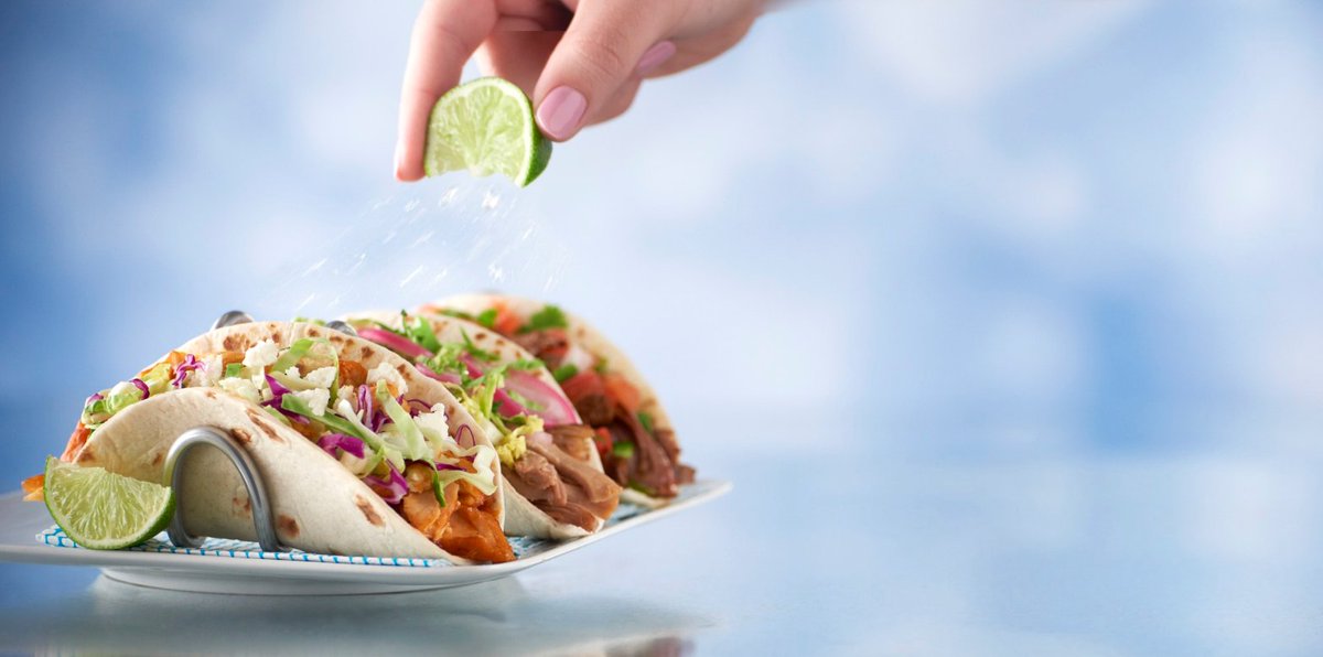 CPOrlandoUniv's tweet photo. Have you tried our new apps on our Bar Movement menu, like our tacos?
#BarMovement #Apps #cocktails #FoodieFriday https://t.co/2T3wZzh4Ai
