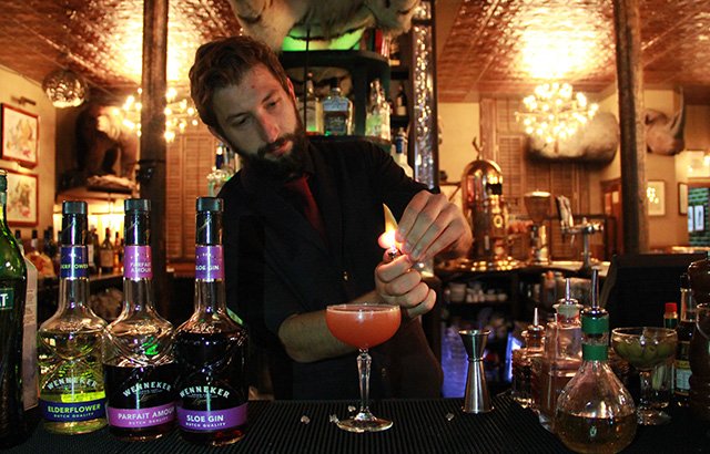 SwizzleMasters's tweet photo. Bartenders in the final heat of the Swizzle Masters 2017 were charged with the task of re-creating a Blood and Sand https://t.co/4ABoY9IXR2 https://t.co/cWdAoM2GOw
