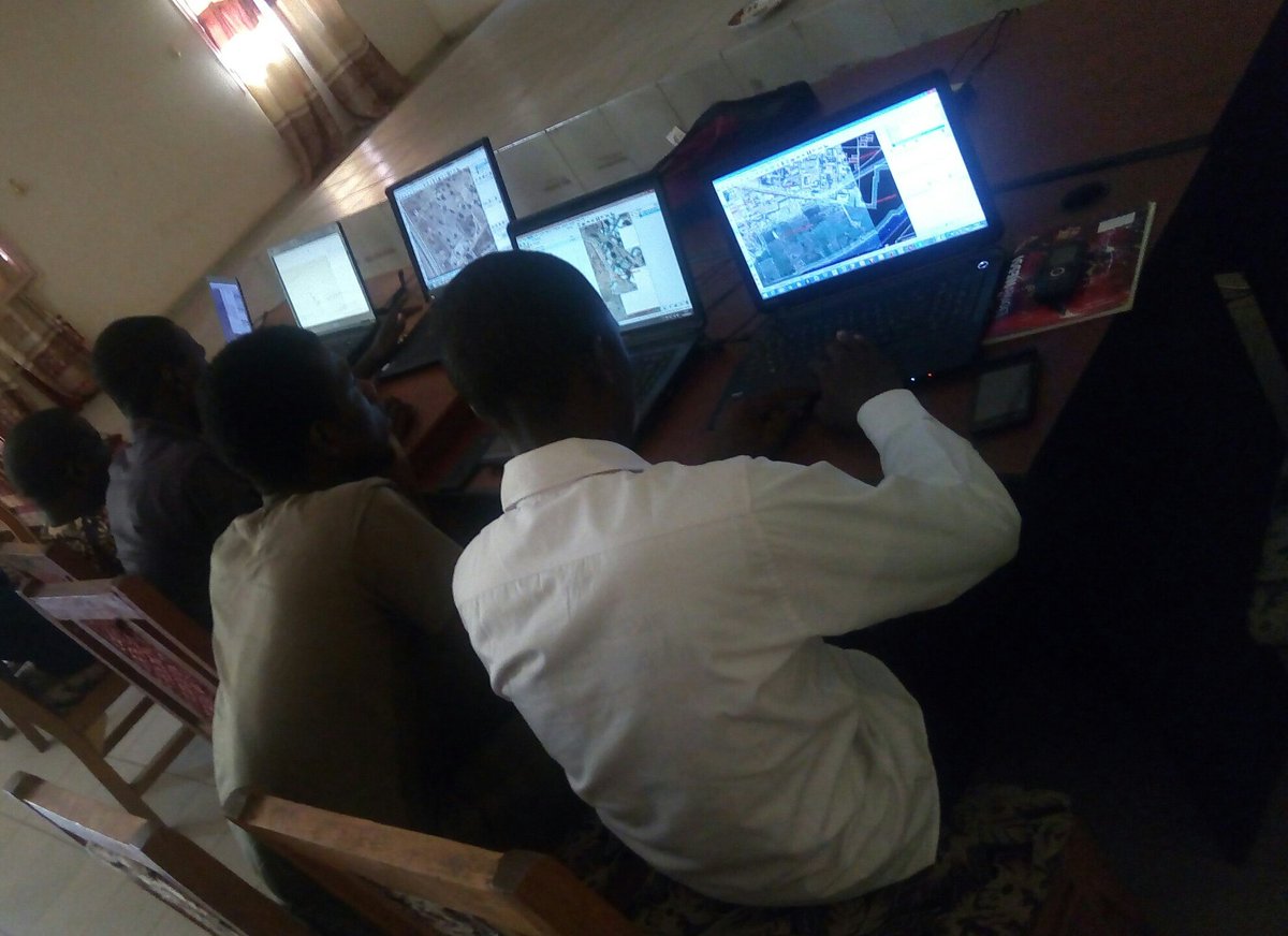 Honorable_Nath's tweet photo. L'#ActionOifProjeteof continue en #Afrique de l'Ouest et en #Haïtie
https://t.co/6RwjnWDMzC
@ProjetEOF #Francophonie #Map4Africa #OpenData https://t.co/6ccKamKz39