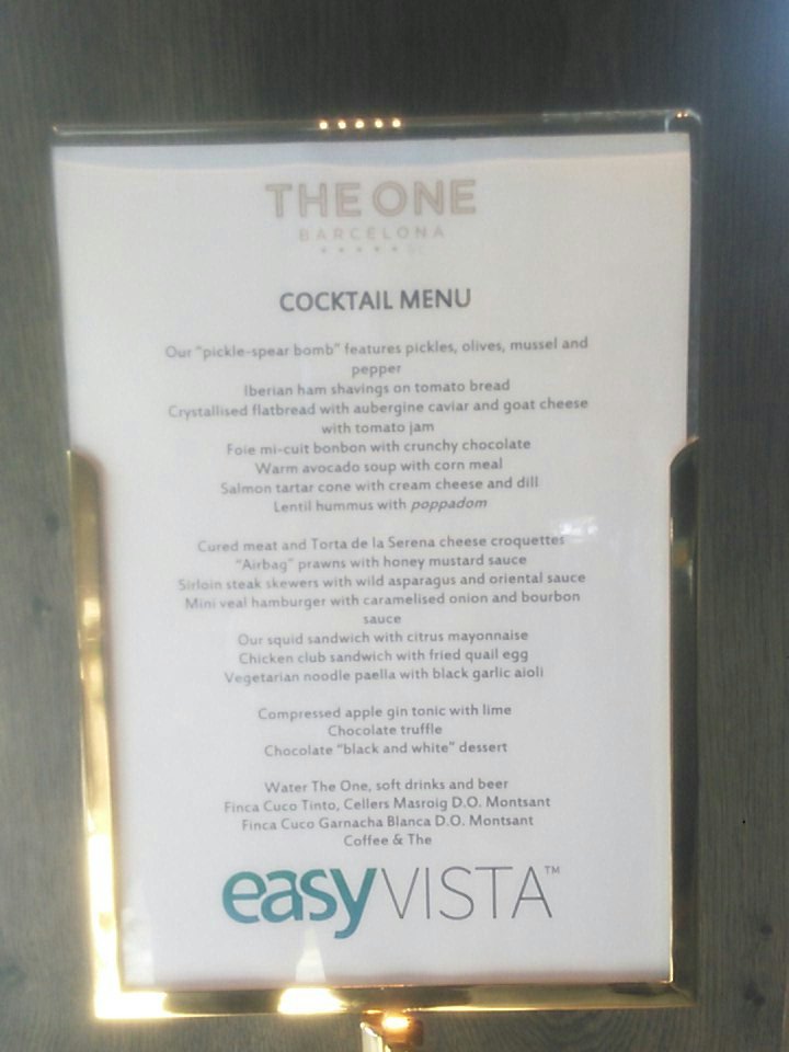 EasyVista_Es's tweet photo. Moment per a disfrutar! #EVConnect17 #BCN #EasyVistaCustomers https://t.co/AxyCZGVuHD