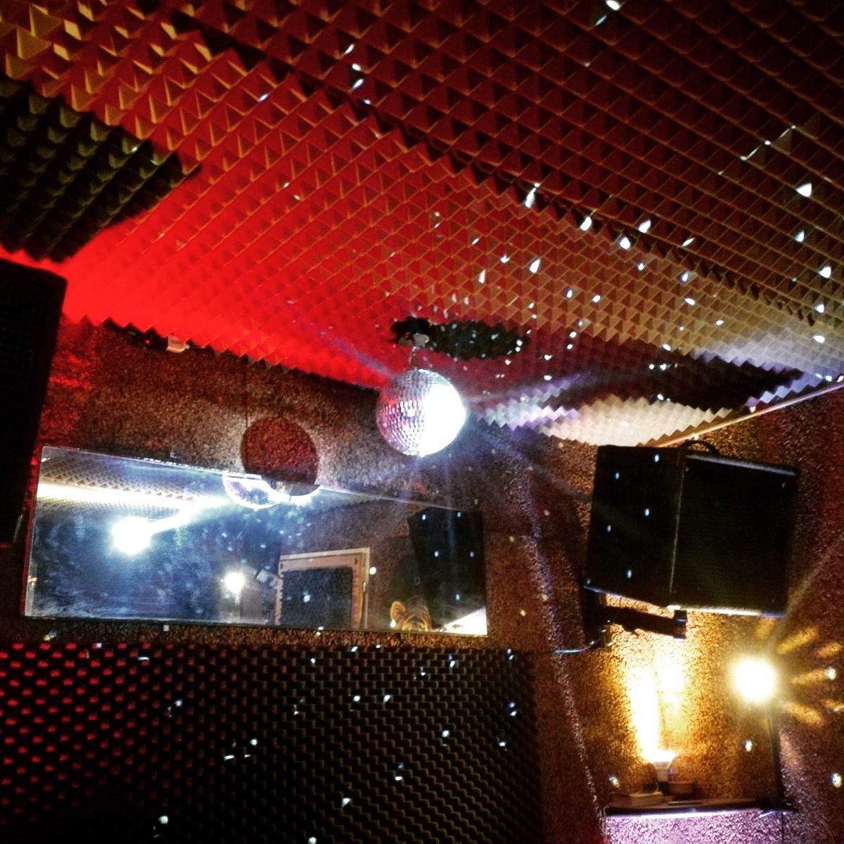 innocenteventi's tweet photo. #FunkShack You Tube, Mixcloud, Facebook https://t.co/sUPn6Z5G1J