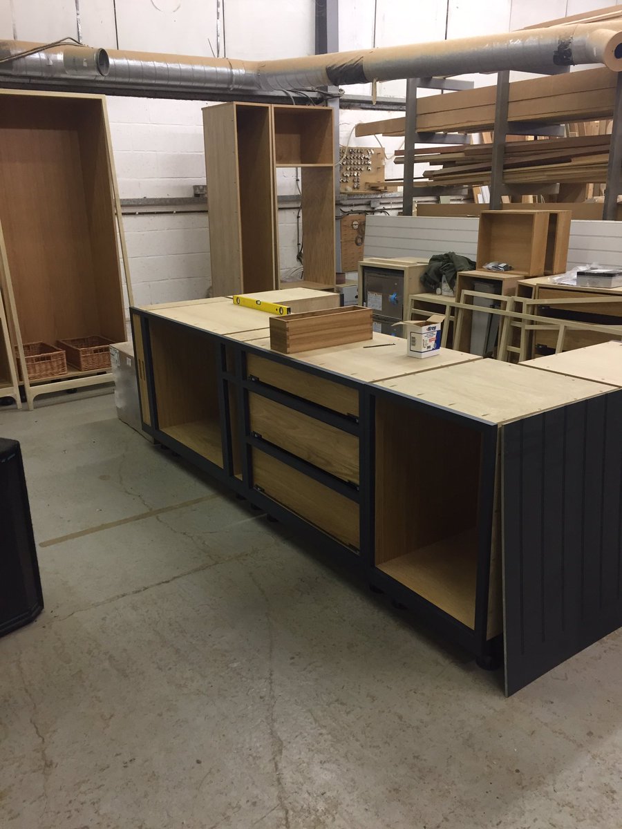Monkeywood12's tweet photo. Kitchen in progress. #kitchen #bespoke #monkeywood #madeinthecotswolds https://t.co/w5dcuxc1jH https://t.co/9GVwEna22R