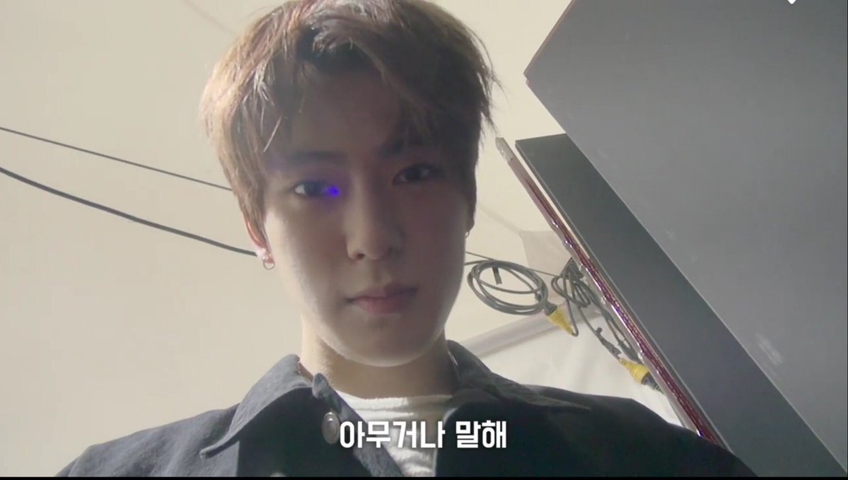 fplant33's tweet photo. แจฮยอนกวนมาก แต่หล่อ ฮรึก 
เตนล์ 'พูดอะไรก็ได้หน่อยดิ'
แจฮยอน 'อะไรก็ได้'
เตนล์ 'ไม่เอา คำอื่นดิ'
แจฮยอน 'คำ~อื่น'

555555555555555555555555 https://t.co/VpEe4ga3Ek