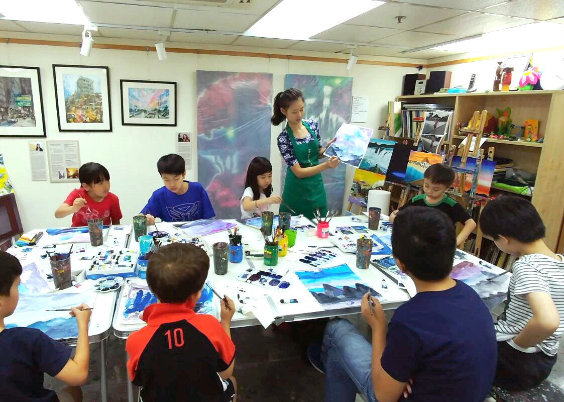 HotelJenHK's tweet photo. Tailor make your own postcard in water painting! 
Date: 4 Nov / 11 Nov (Sat)
Registration and Details: https://t.co/EPYJ0ZBiCg https://t.co/lua7GWmlm5