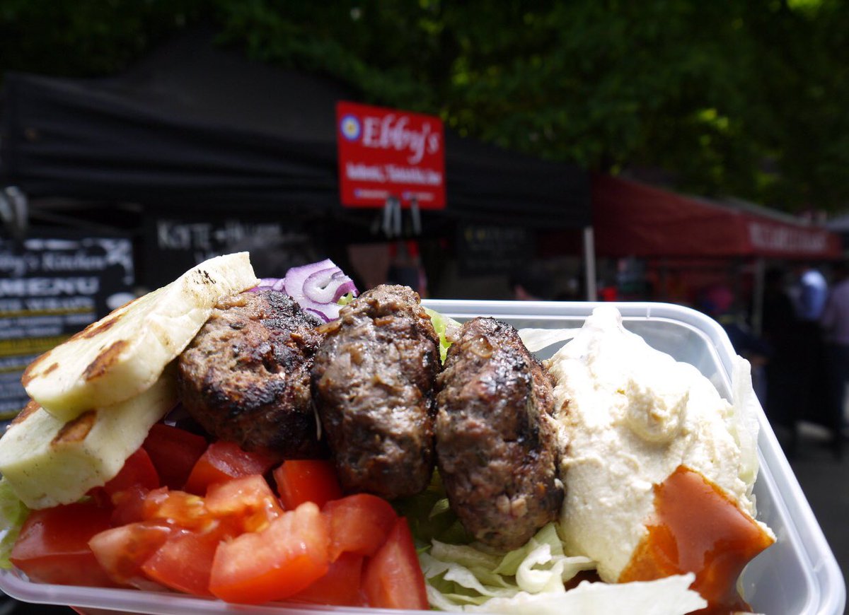 ebbyskitchen's tweet photo. Find us today #cowcrossplace #Farringdon 12-2 with our amazing #homemade #Kรถfte #Halloumi wraps @ShepherdsMkts #LoveLondon #yummy#foodie๐น๐ทโฅ๏ธ https://t.co/RVwbVcYwP2