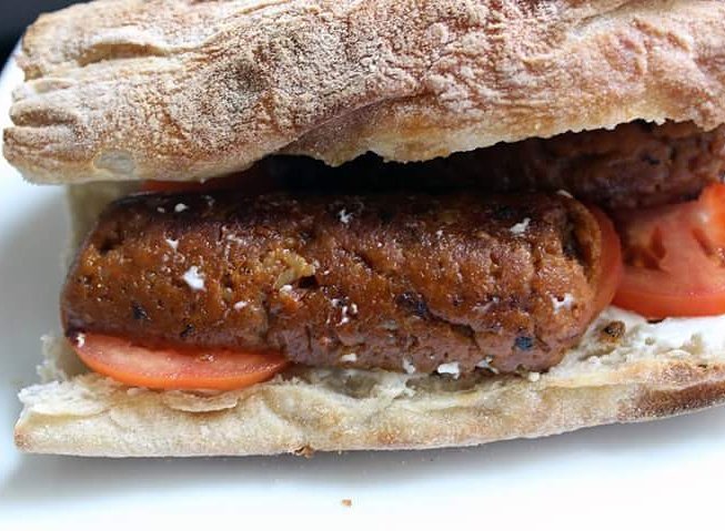 ReposteriaR's tweet photo. Bocata de chorizo, or chorizo https://t.co/vToBH8p9Ws of that life pleasures so easily achievable.#vegan #cardiff https://t.co/leaBaFWacK