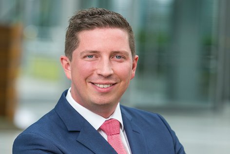 Oracle_DE's tweet photo. .@ReinhardHarter von #Oracle zeigt, wie Sie mit #Daten Ihr #Treueprogramm für #Kunden revolutionieren: https://t.co/aIjfWNmQyf https://t.co/S19QP9TGtw