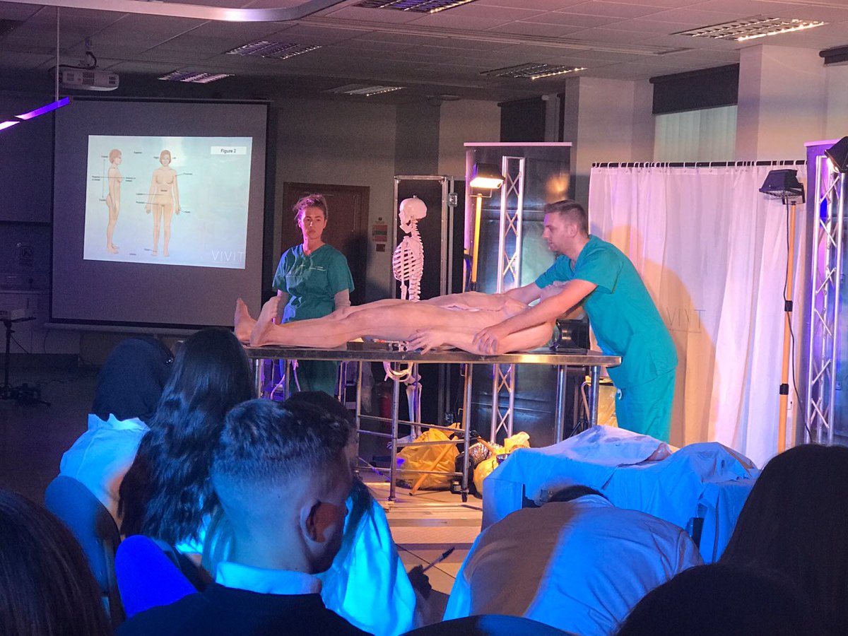 Talent_Bank_'s tweet photo. Amazing opportunity for students provided by Talent Bank - Vivit Surgery Experience @ @SwanseaMedicine! https://t.co/Kh0jqIa0nD