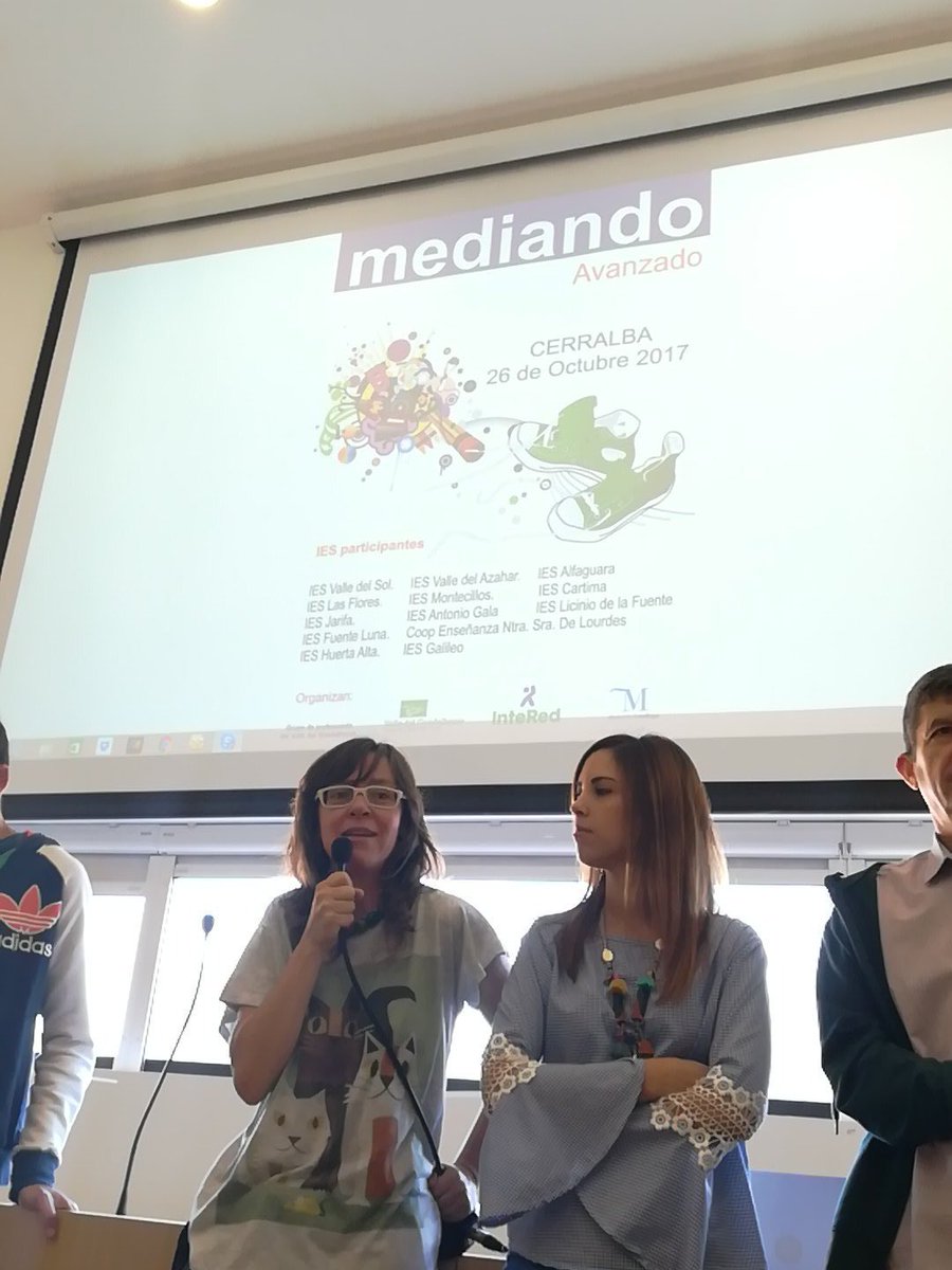 auxijleon's tweet photo. #ElCofreDeLilith en su segunda actuación :) #jornadasmediando #avanzada en el #ValleDelGuadalhorce un gustazo ver a tantxs jóvenes motivadxs https://t.co/LljosMF4Re