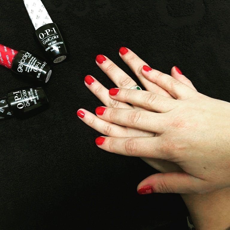 elena_cerro's tweet photo. Sólo #opi tiene su propio rojo..#opired en #sol&amp;tierraestilistas https://t.co/ysHm4N0kzQ