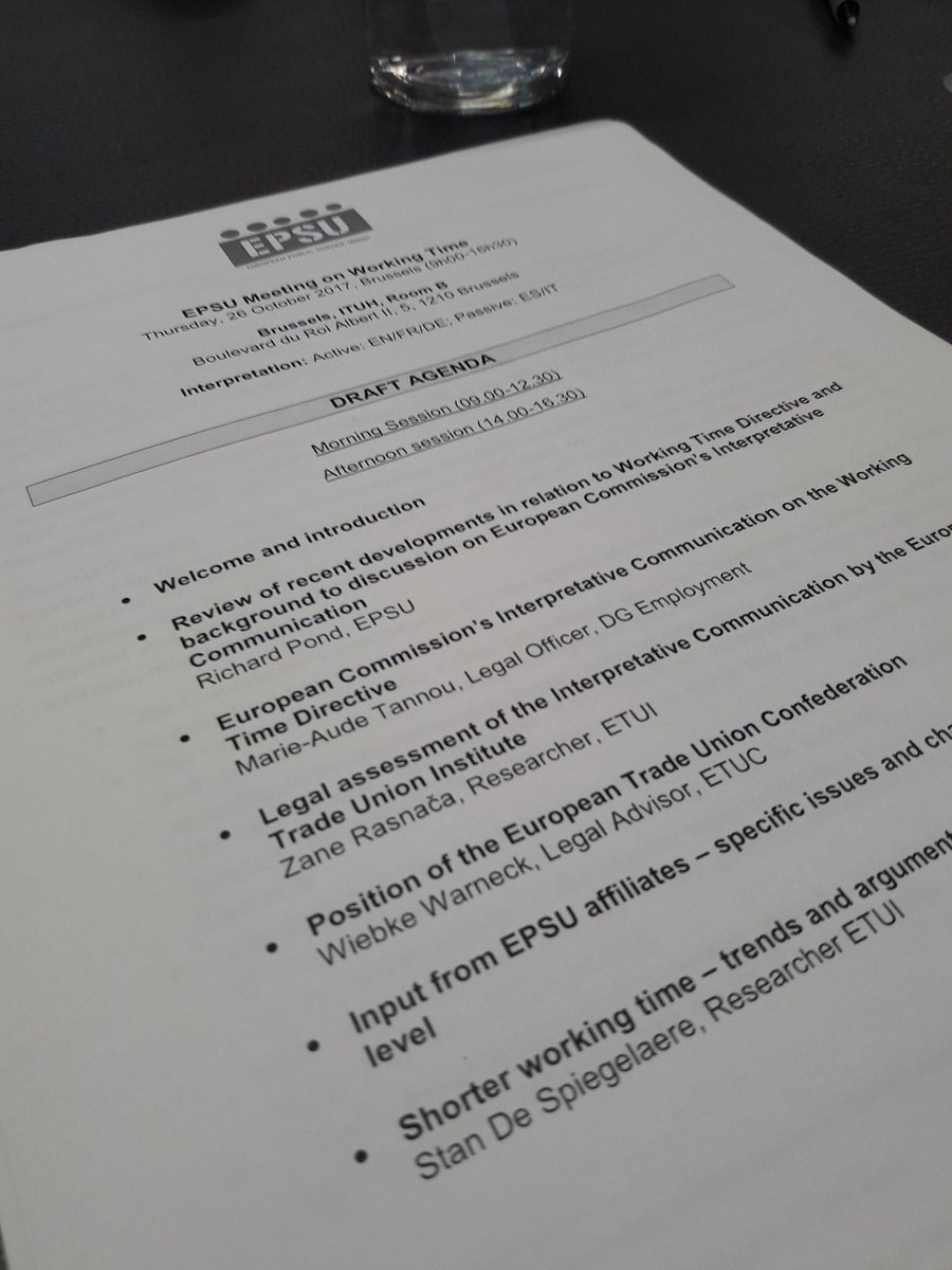 MFayolle's tweet photo. @EPSUnions #workingtime meeting with @EU_Social rep, mais tjrs 0 nouvelle de l'accord Information& consultation #9Minthedark #socialeurope ? https://t.co/ZrtKSqzHtx