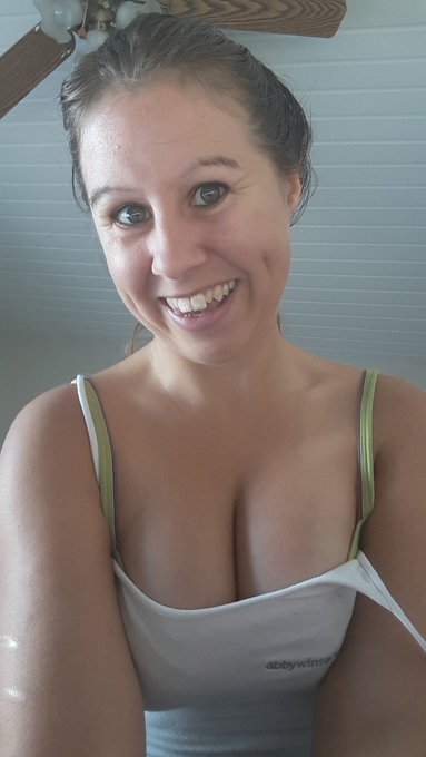 Having a #tittythursday moment -  they keep growing! Cake boobs are taking over! https://t.co/MWy2r5<a href="/tag/tittythursday"class="tags">#tittythursday</a>