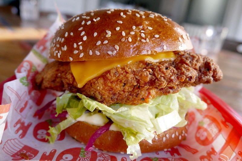 Guess who's back? <a href="/Burgershack_/">Burgerac's shack</a> have returned at <a href="/TheRoyalOakW1/">The Royal Oak</a>, with old favourites &amp; some new specials... buff.ly/2yU3AVH