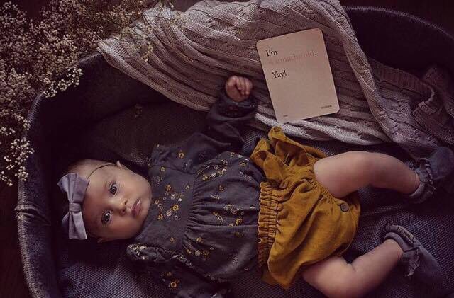 Someone has one month!🤗🤗 <a href="/agg21/">agenor almeida</a> #wearemokee #onemonth #minicards #nursery #baby #woolnest