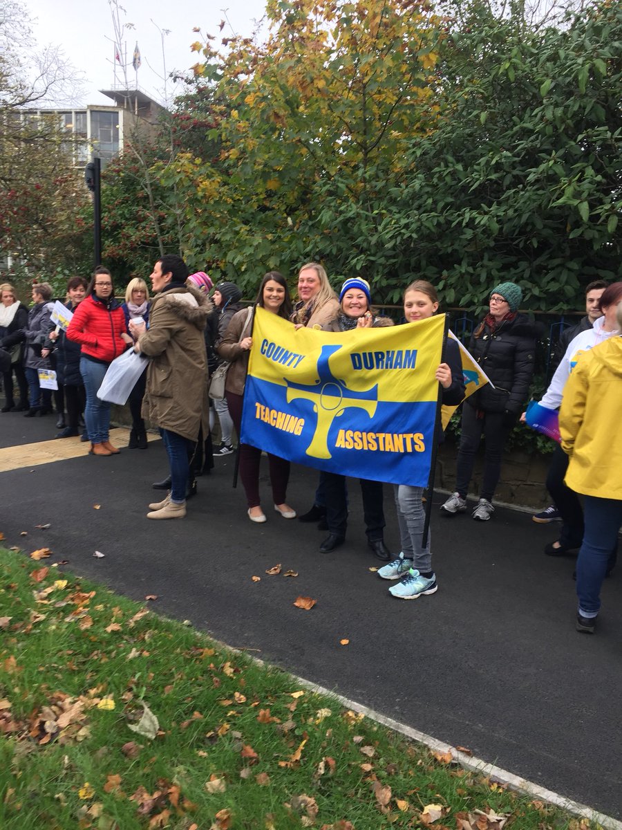 Some of the fabulous .@TAs_Durham at county hall. Some are losers some are winners standing together #solidarity
