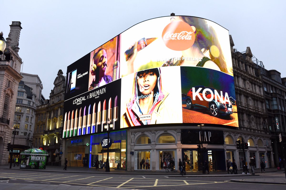 PiccadillyOn tweet media