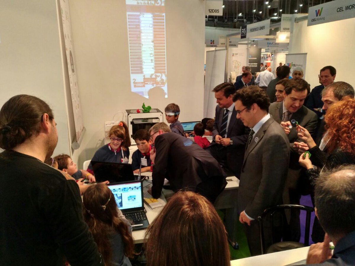 BQEducacion's tweet image. Colaboramos con las Consejerías de Educación en formación del profesorado con cursos de programación, robótica, impresión3D y ABP #SIMOEDU17