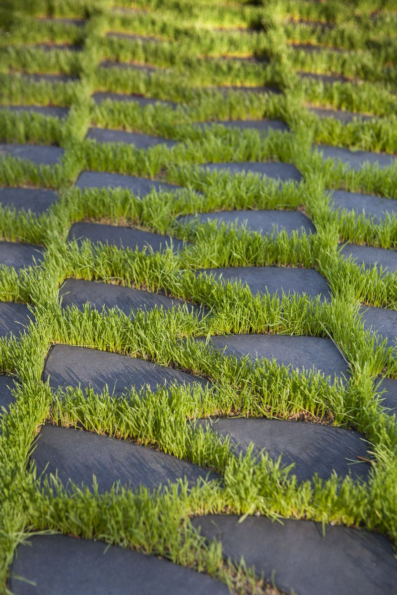 breincoGroup's tweet photo. ¿Ya conoces el #Kodole? #PavimentoDrenante de la família ECO-SUDS® #ecologico #breinco #CitizenCenteredDesign +info: https://t.co/VvFv8Bv86y https://t.co/h6qOQJ58UM